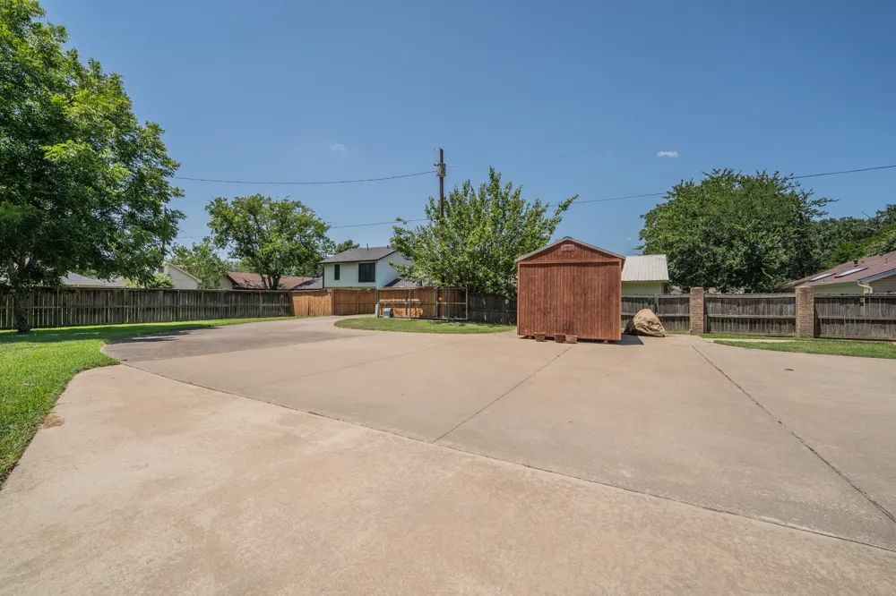 1200 Melony Drive #B Sulphur Springs, TX 75482