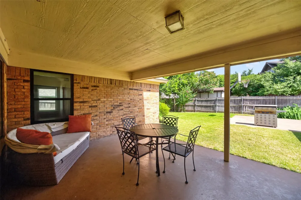 6621 Quail Ridge Drive North Richland Hills, TX 76180