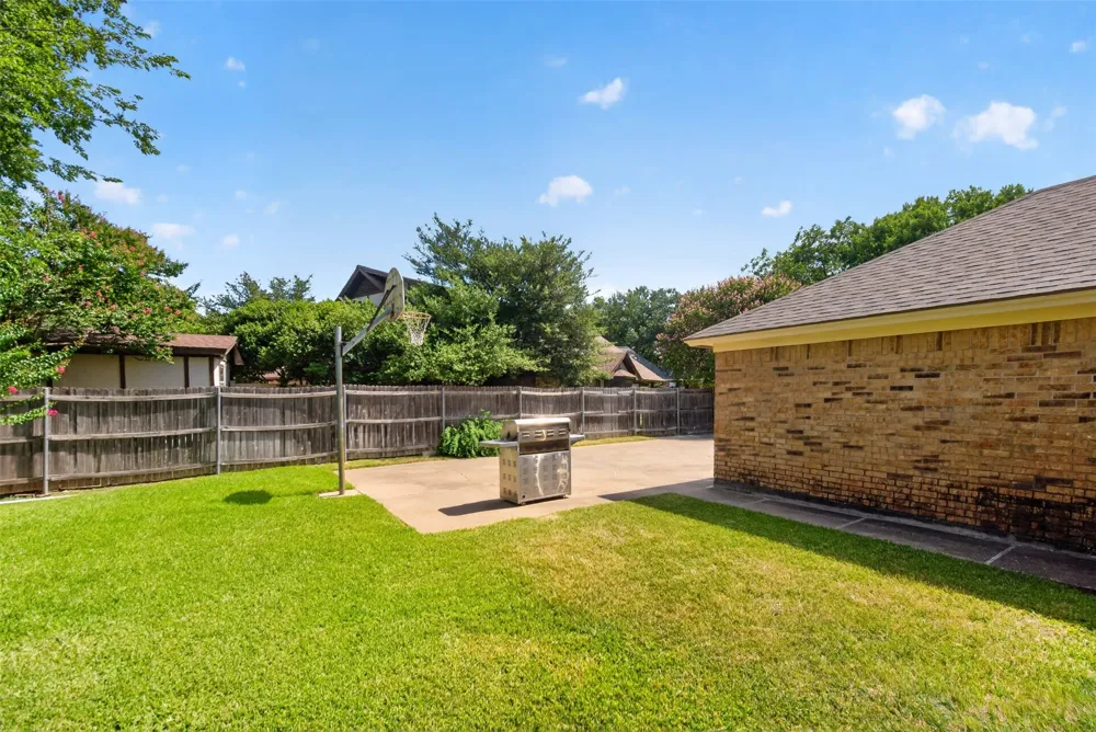 6621 Quail Ridge Drive North Richland Hills, TX 76180