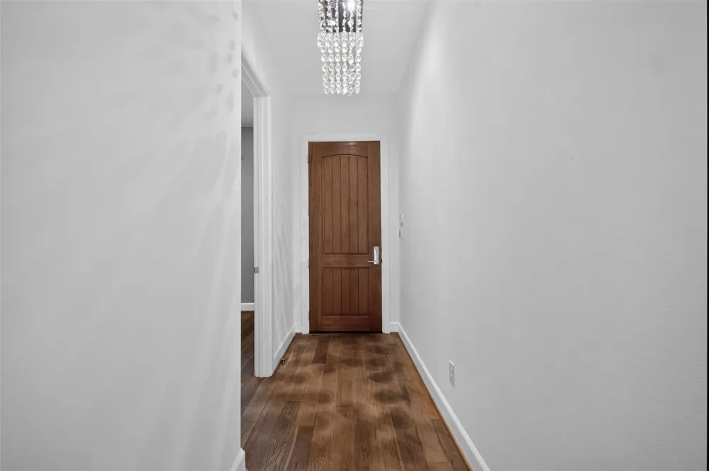 5015 Meridian Lane #2102 Addison, TX 75001