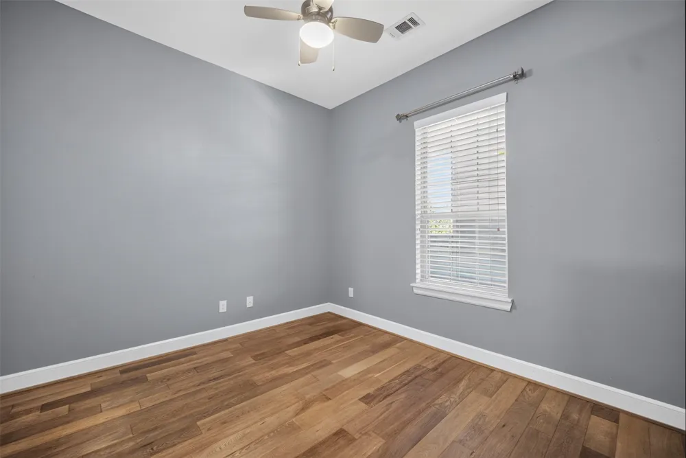 5015 Meridian Lane #2102 Addison, TX 75001