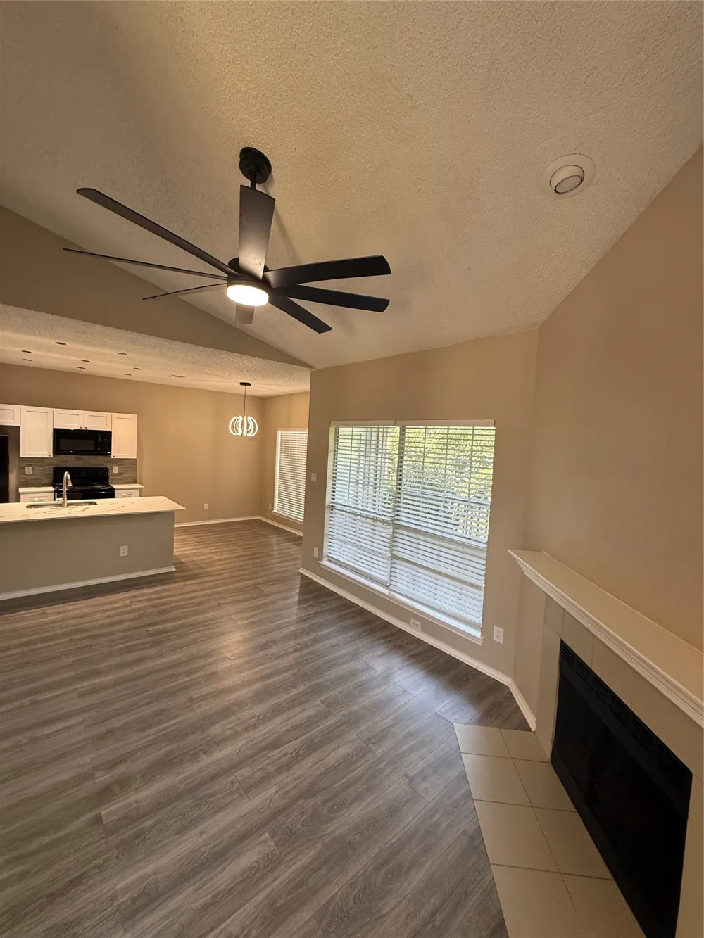 4103 Esters Road #208 Irving, TX 75038