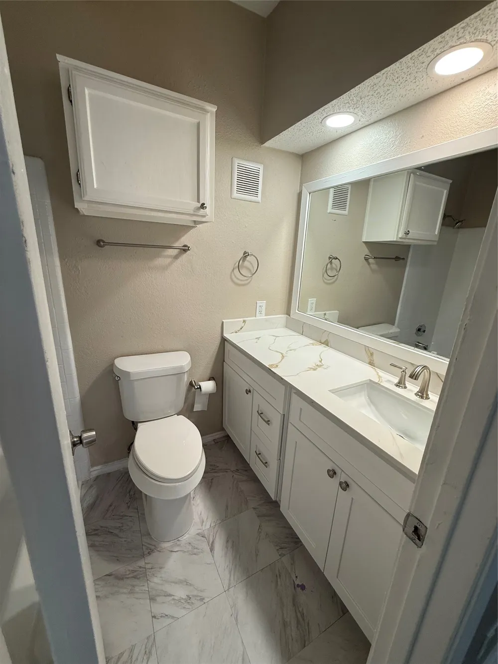 4103 Esters Road #208 Irving, TX 75038