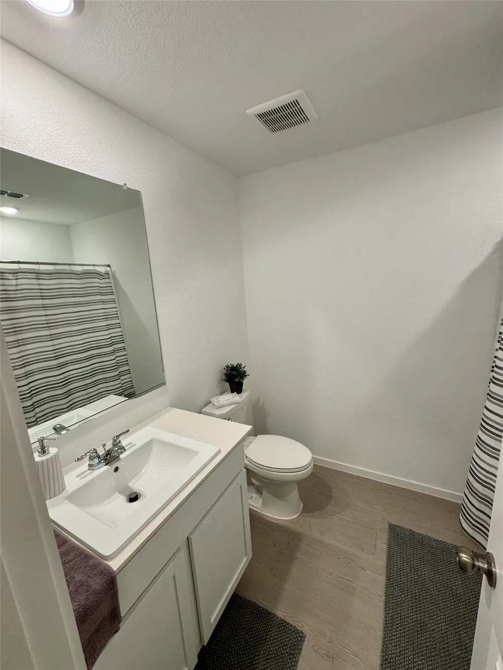 1105 Ledgestone Drive Keene, TX 76031