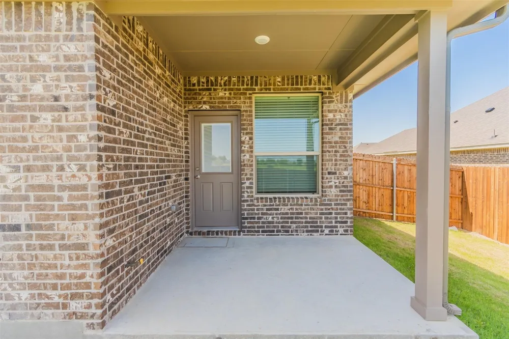 1343 Fox Hollow Road Krum, TX 76249
