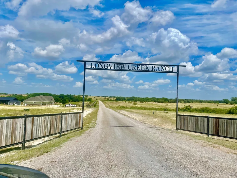 223 Longview Creek Trail Itasca, TX 76055