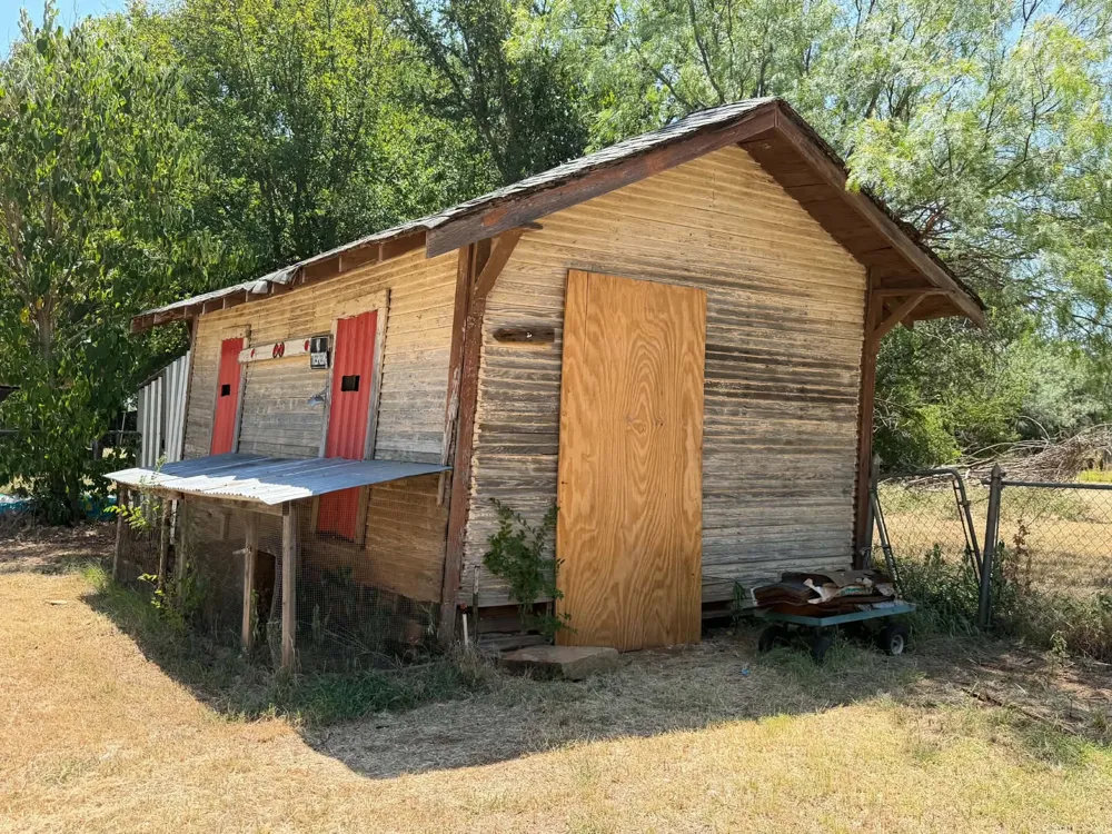 706 Ribble Road Graham, TX 76450