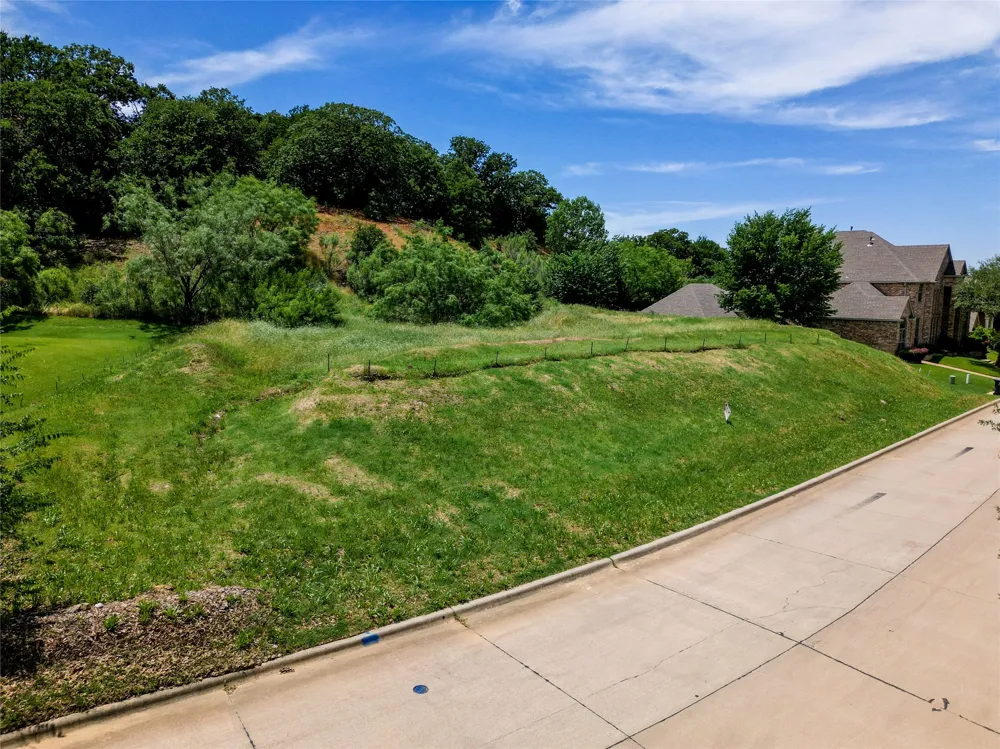 2208 Windswept Place Arlington, TX 76012
