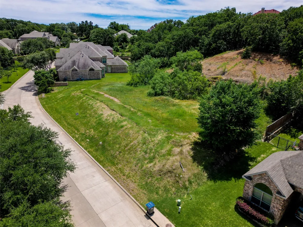 2208 Windswept Place Arlington, TX 76012