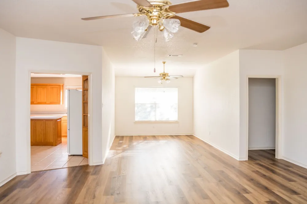 1193 County Road 318 Glen Rose, TX 76043