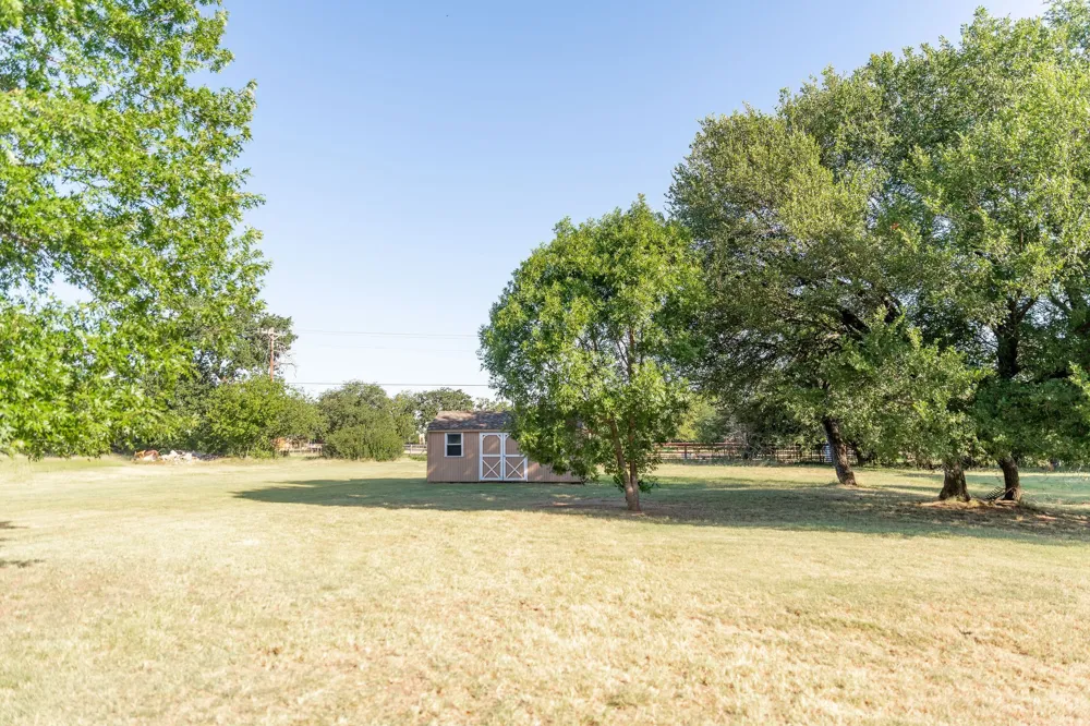 1193 County Road 318 Glen Rose, TX 76043