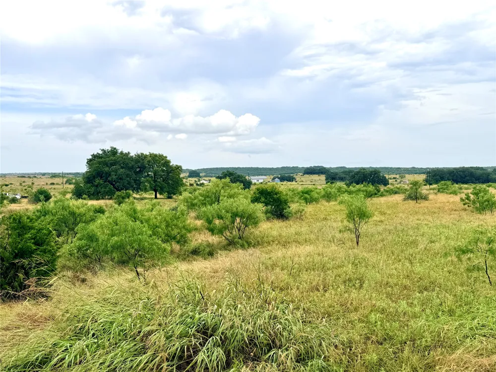 104 Live Oak Mott Drive Goldthwaite, TX 76844