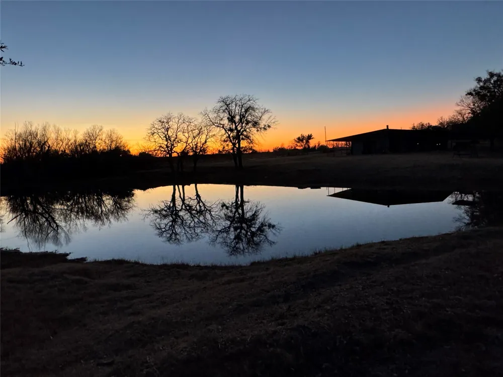 800 Private Road 1485 Hico, TX 76457