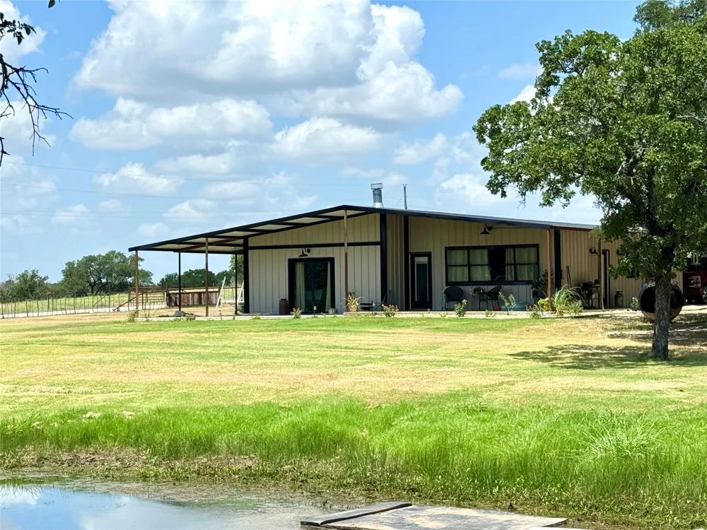 800 Private Road 1485 Hico, TX 76457