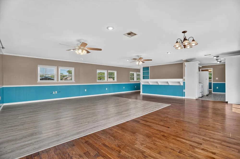 418 County Road 1627 Clifton, TX 76634