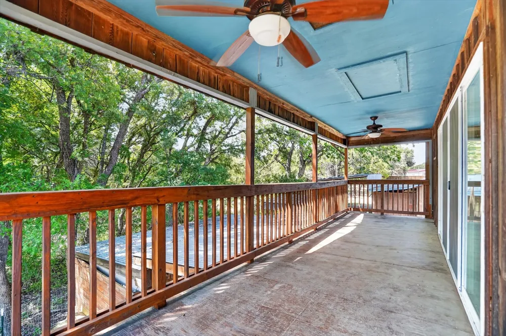 418 County Road 1627 Clifton, TX 76634