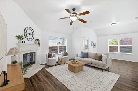 2825 Saddlebred Trail