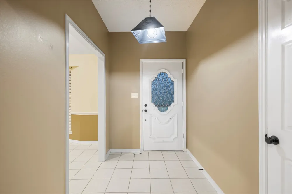 121 Crestview Street Chandler, TX 75758
