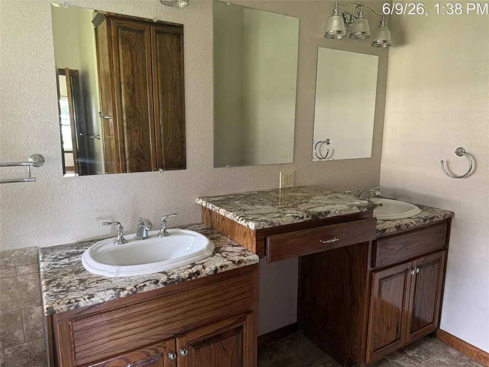 134 Lcr 796 Groesbeck, TX 76642
