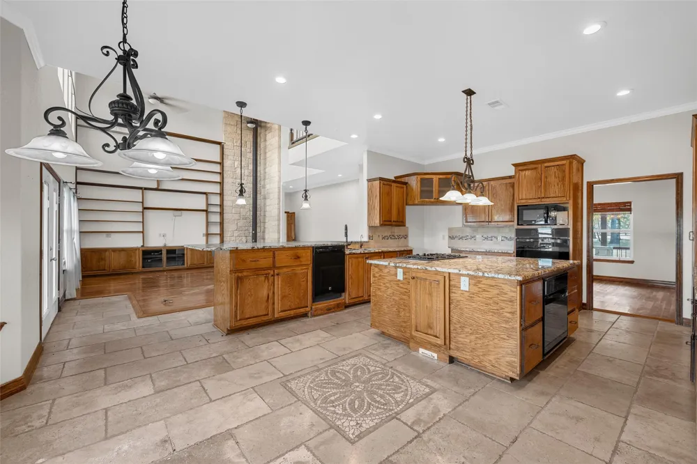 134 Lcr 796 Groesbeck, TX 76642