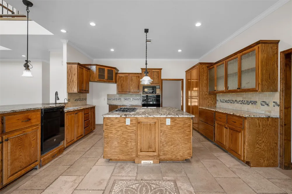 134 Lcr 796 Groesbeck, TX 76642