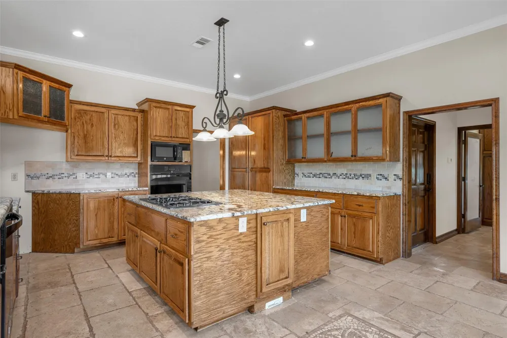 134 Lcr 796 Groesbeck, TX 76642
