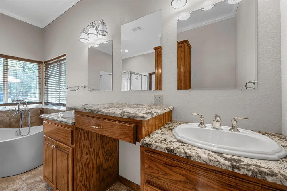 134 Lcr 796 Groesbeck, TX 76642