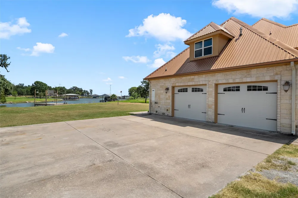 134 Lcr 796 Groesbeck, TX 76642