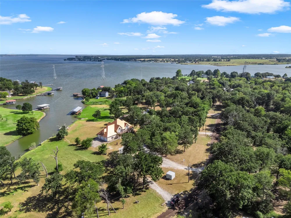 134 Lcr 796 Groesbeck, TX 76642
