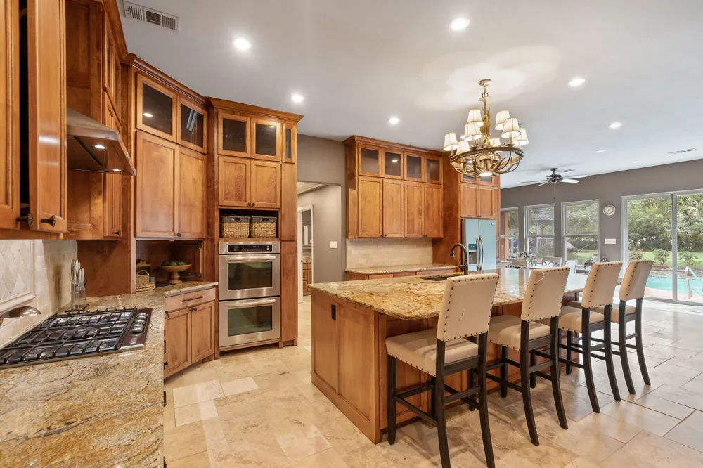 2413 Taylor Street Southlake, TX 76092