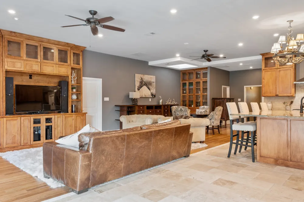 2413 Taylor Street Southlake, TX 76092