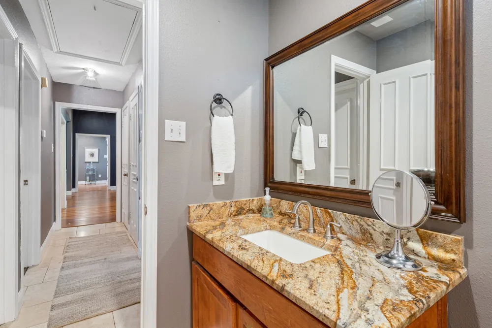 2413 Taylor Street Southlake, TX 76092