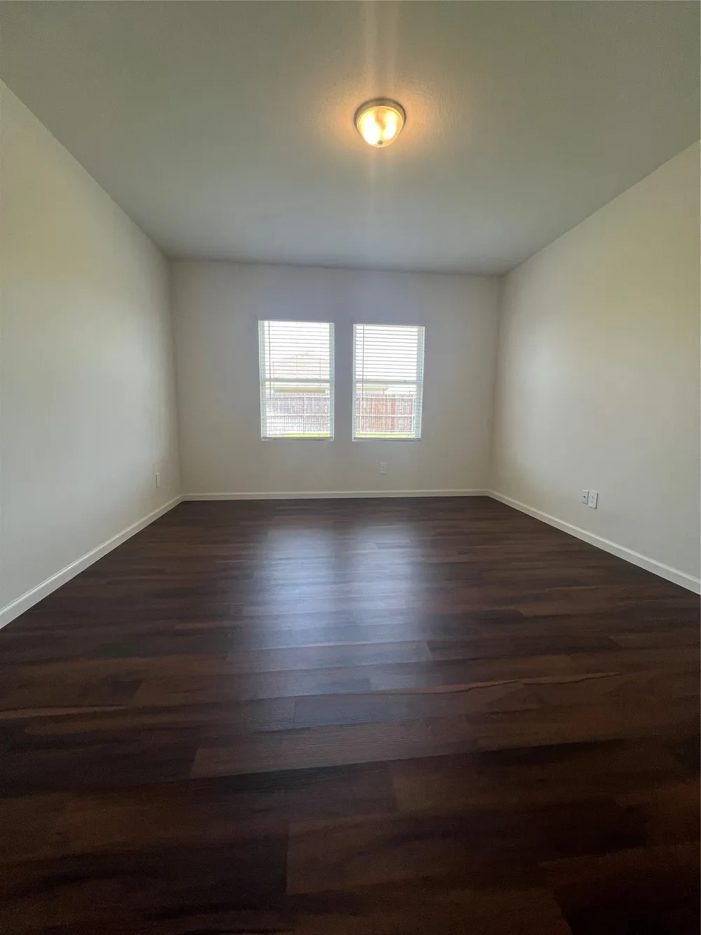 711 Camden Drive Lavon, TX 75166