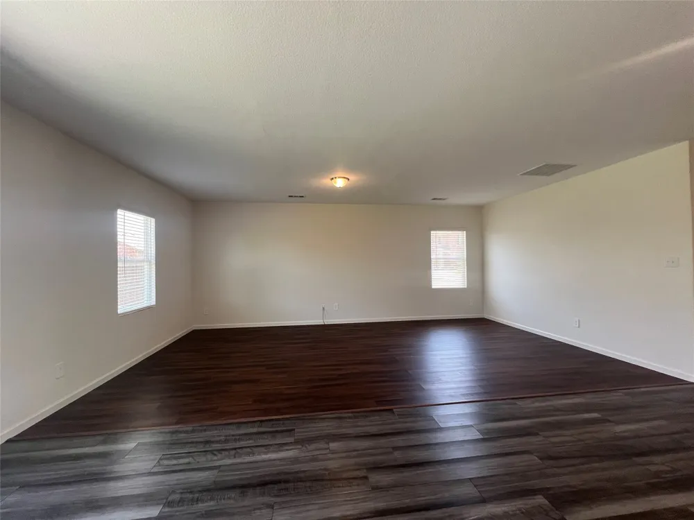 711 Camden Drive Lavon, TX 75166