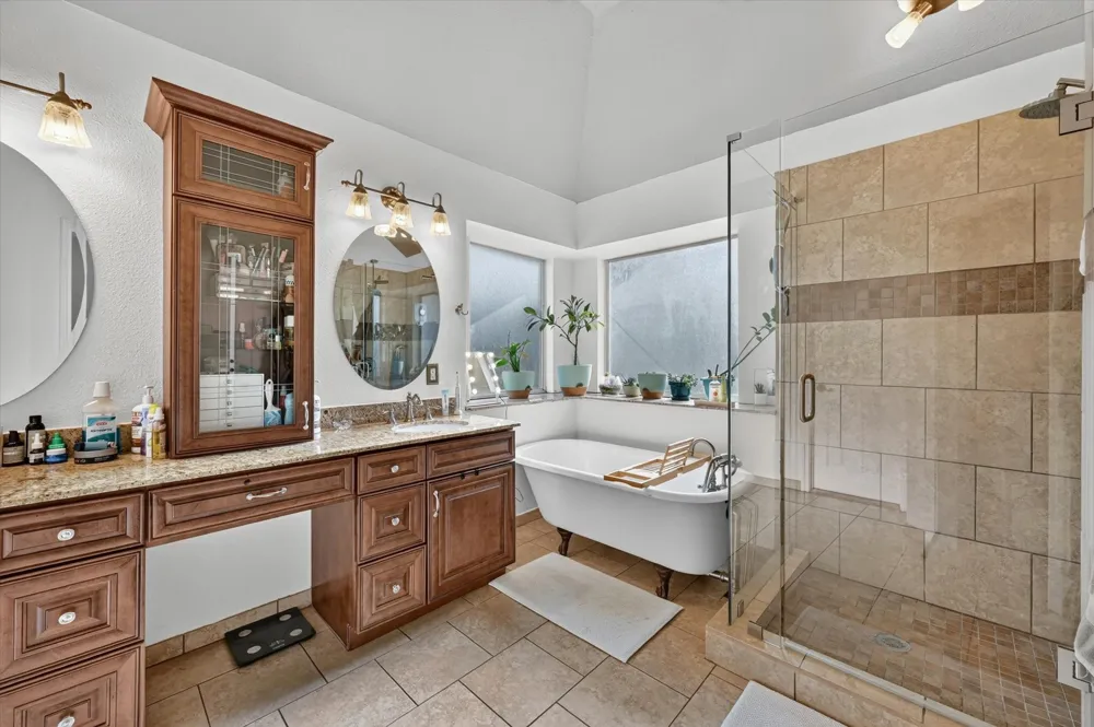 7312 Cottonwood Court North Richland Hills, TX 76182