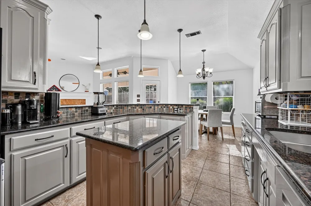 7312 Cottonwood Court North Richland Hills, TX 76182