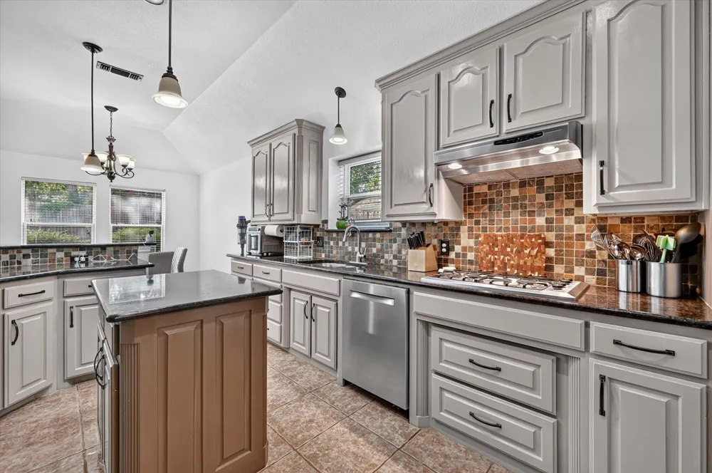 7312 Cottonwood Court North Richland Hills, TX 76182