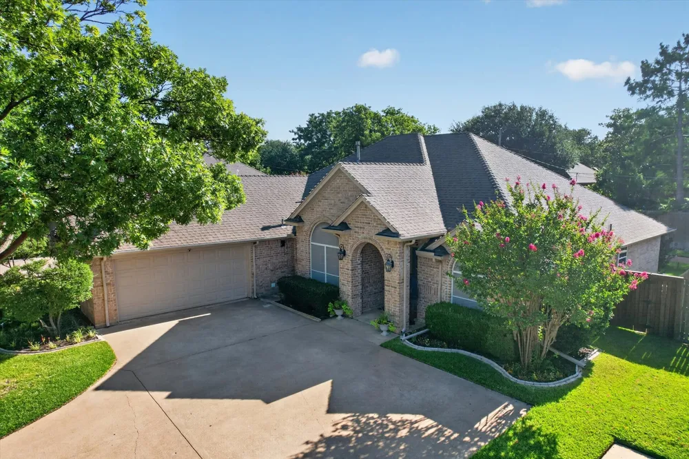 7312 Cottonwood Court North Richland Hills, TX 76182