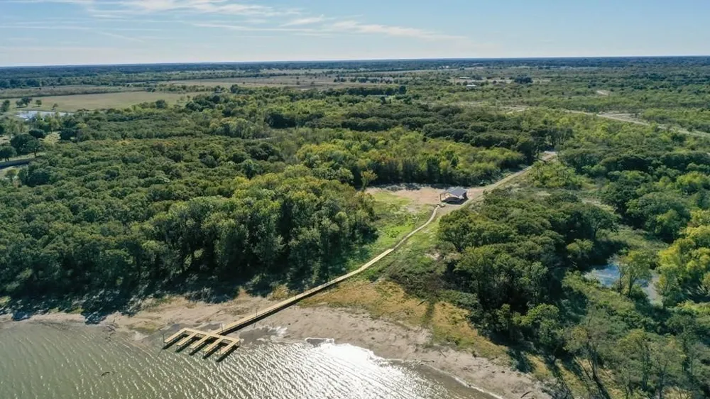 9285 W Shoreline Drive Kemp, TX 75143