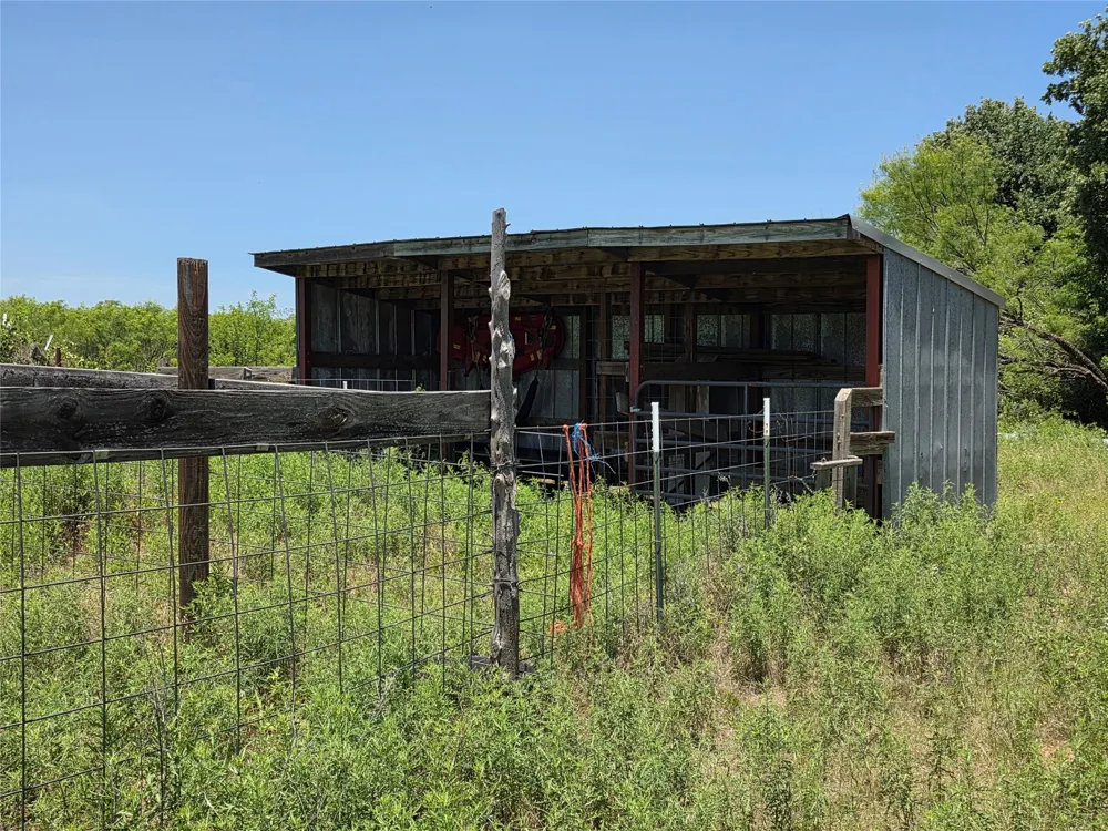 16695 County Road 421 Cross Plains, TX 76443