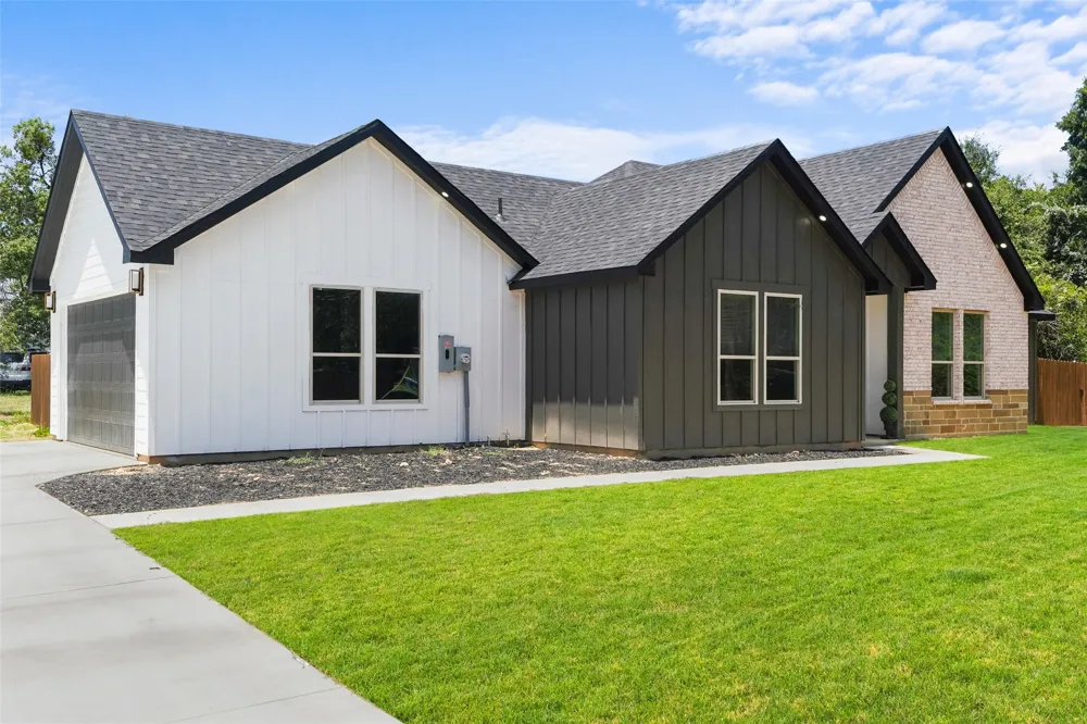 609 Luzon Street Tool, TX 75143