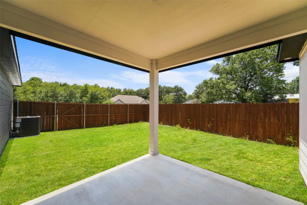 609 Luzon Street Tool, TX 75143