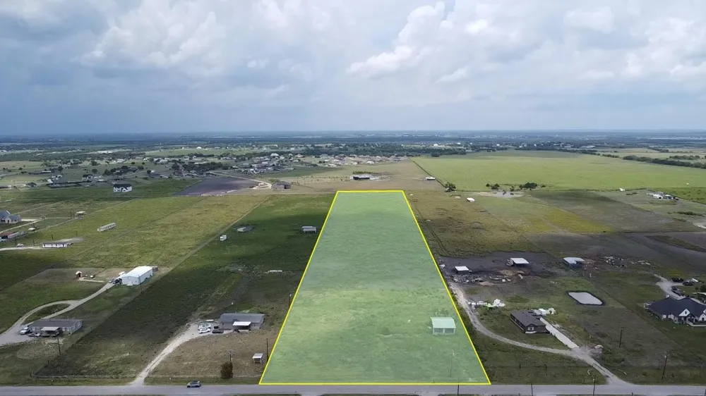 4880 County Road 4101 Kaufman, TX 75142