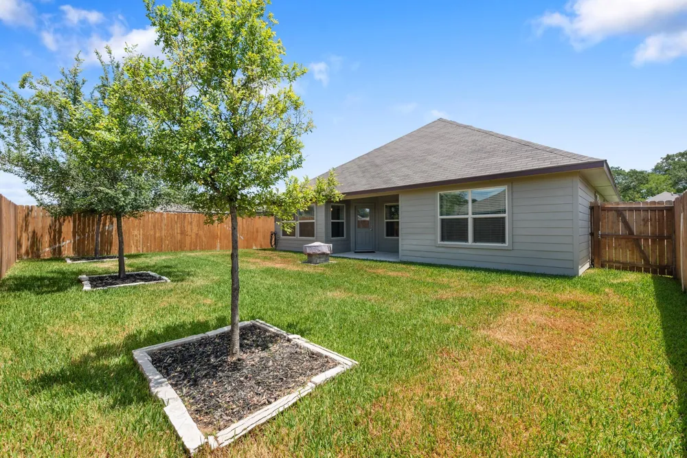 1953 Cartwright Street Bryan, TX 77807