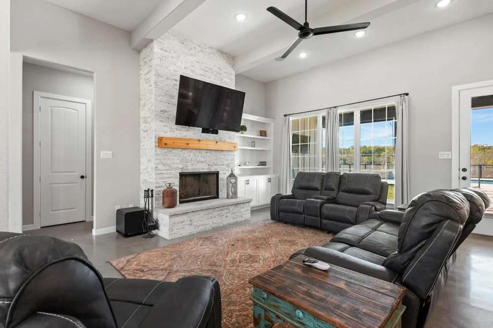 856 Yowell Hill Road Whitewright, TX 75491