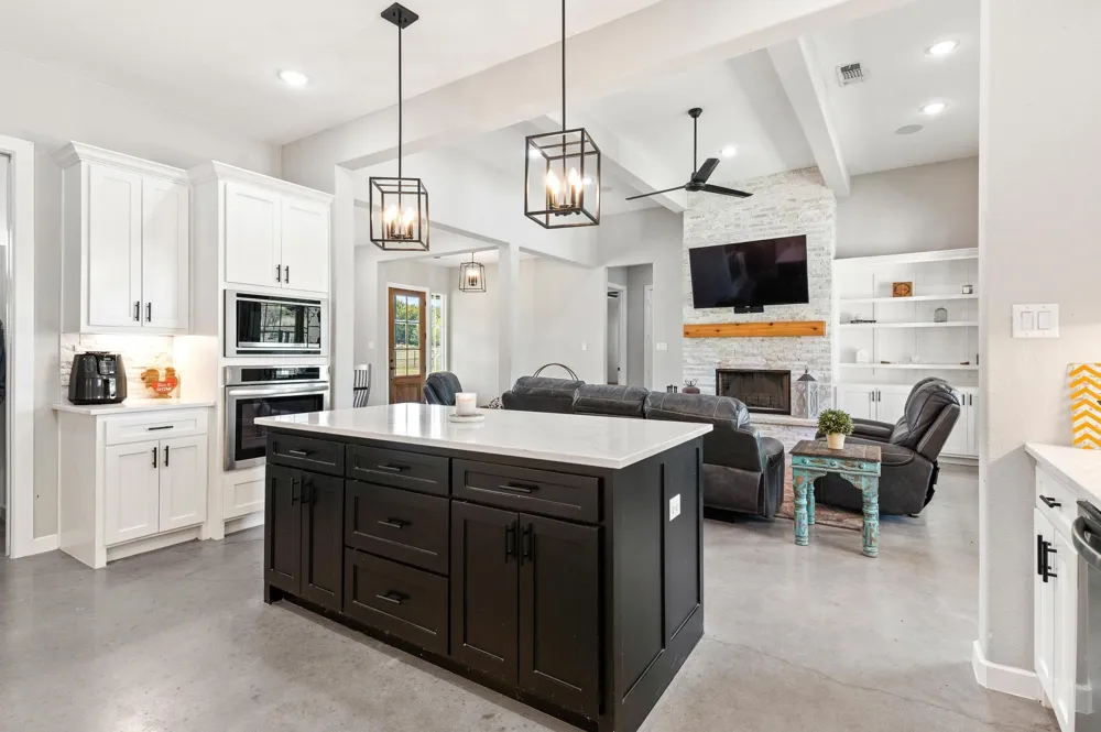 856 Yowell Hill Road Whitewright, TX 75491