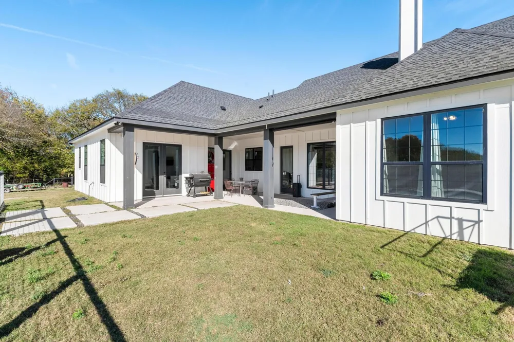856 Yowell Hill Road Whitewright, TX 75491