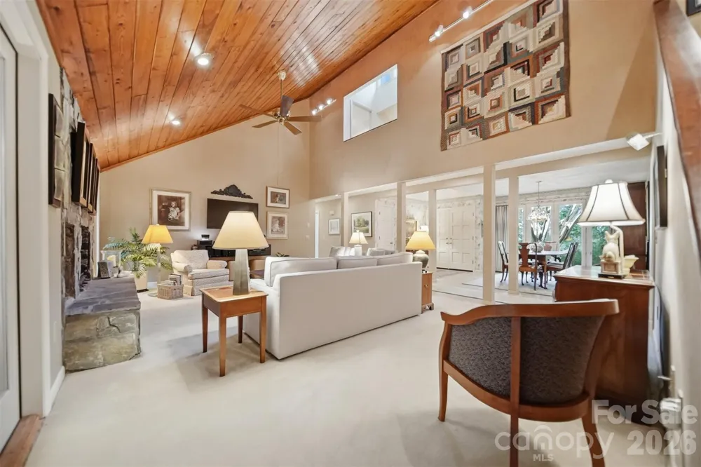 414 Stonecroft Drive SE Lenoir, NC 28645