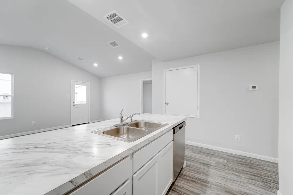 1195 Ss Brewer Drive Vidor, TX 77662