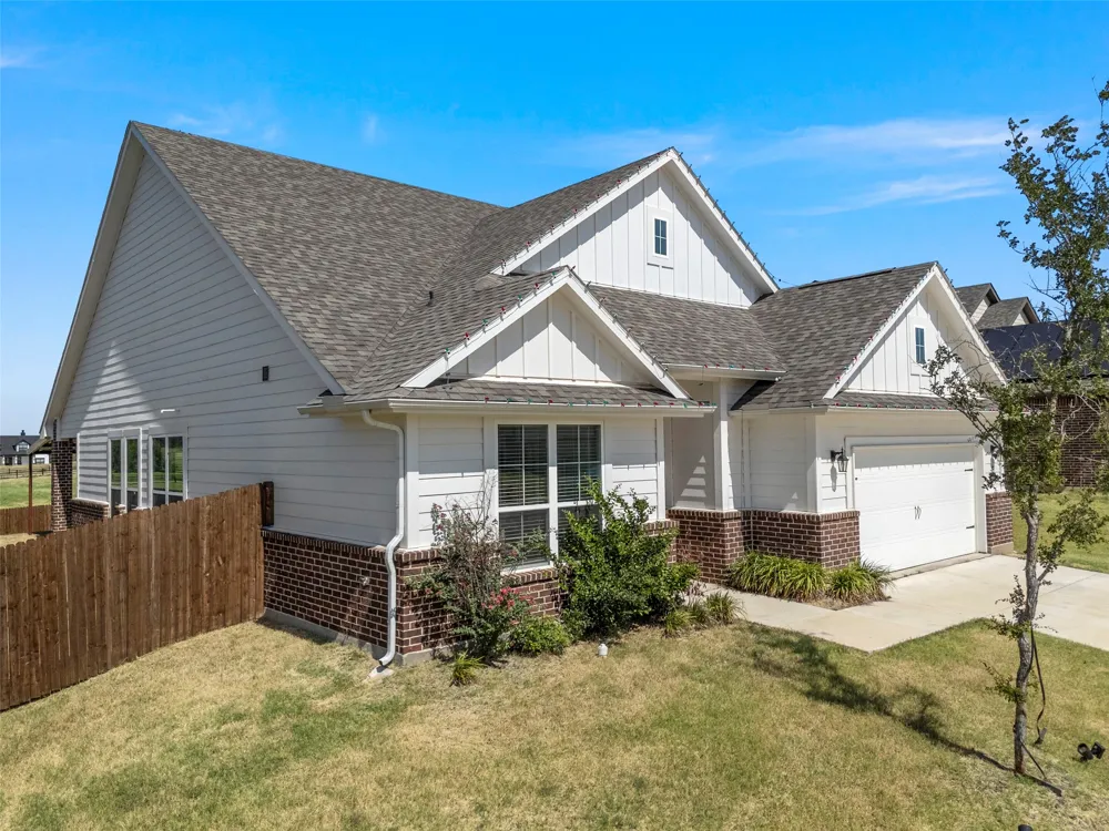 801 Taliaferro Trail Springtown, TX 76082